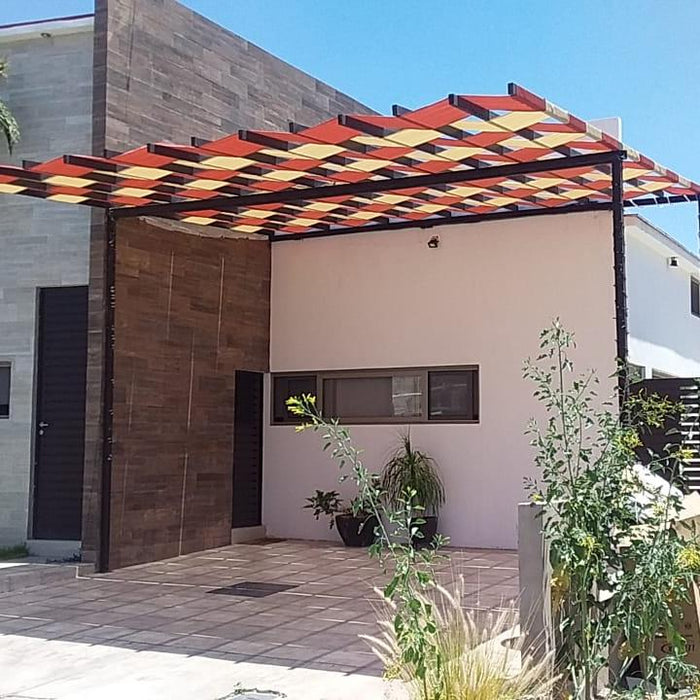 Instalación de malla sombra y estructura